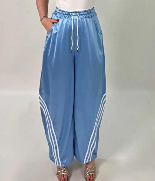 A: Pantaloni Gloss