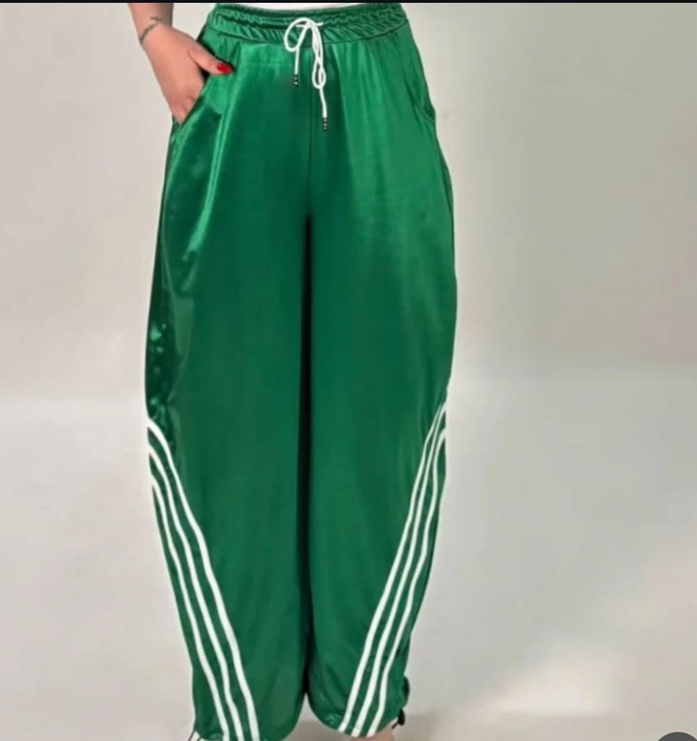 A: Pantaloni Gloss