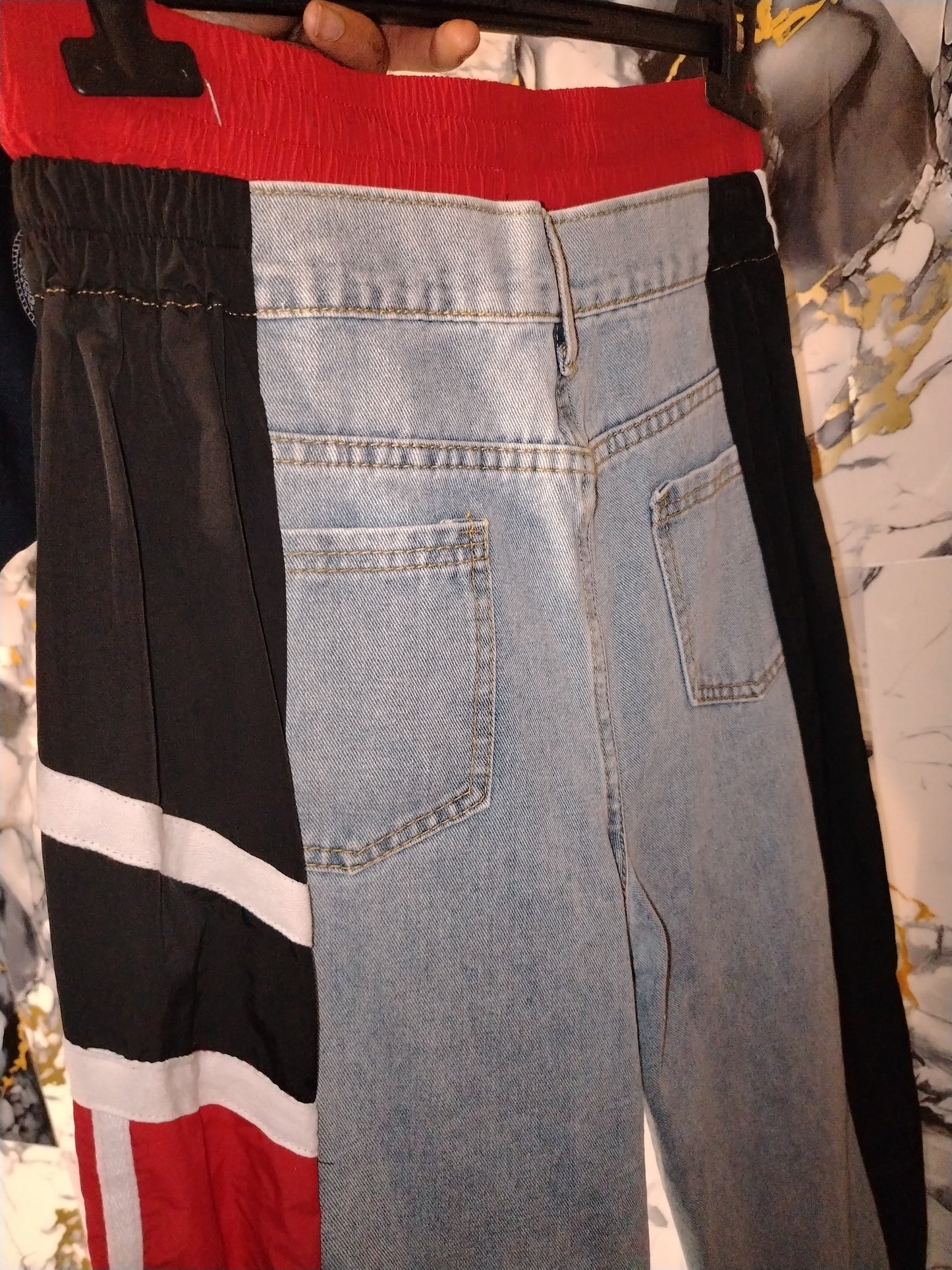 A: PantaJeans